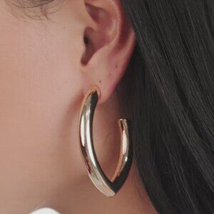 New Ettika Mara Elongated Hoop Earrings 18k gold